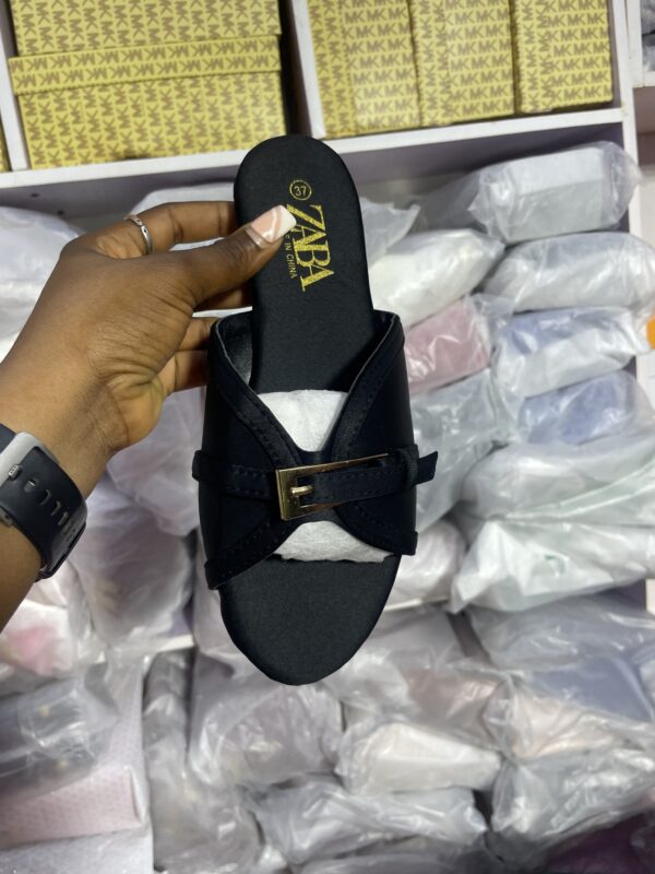 Zara flat