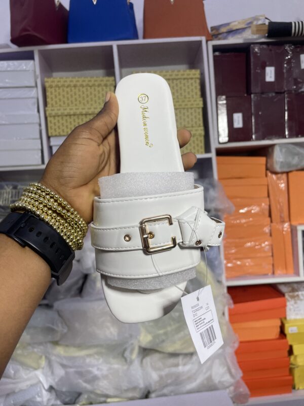 Buckle slippers